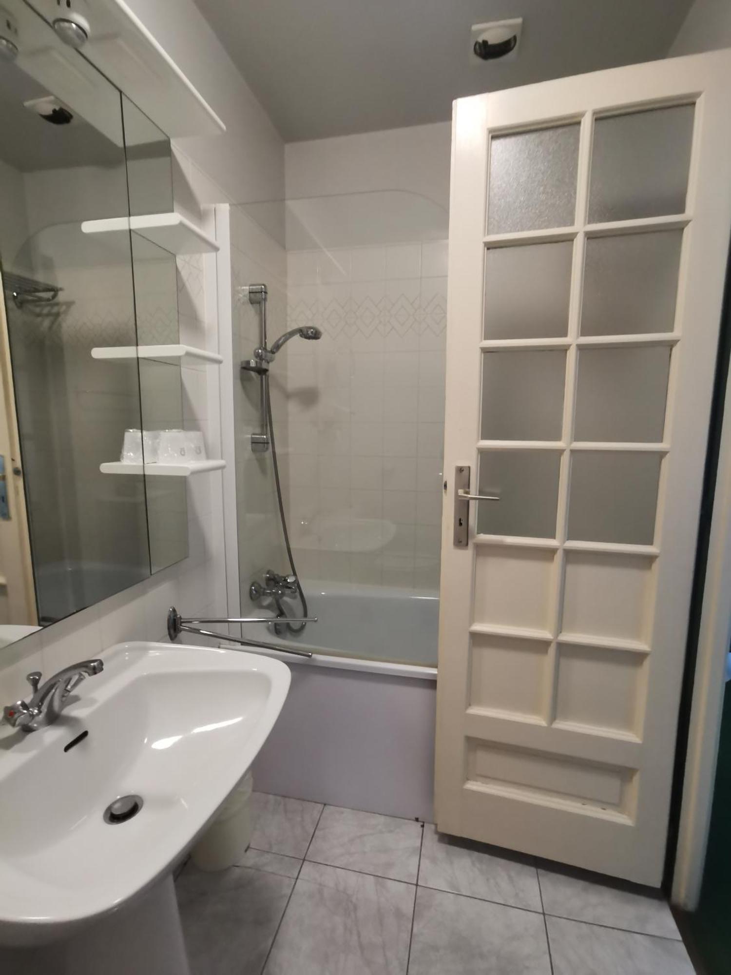 Chateau De Castel Novel Boutique Hotel Varetz